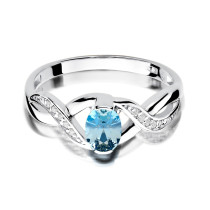 W-28 TOPAZ 0,50CT - Pierścionek z topazem i brylantami W-28 top.0,50ct b. 0,05ct