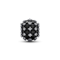 792630C04 - Okrągły charms wysadzany czarnymi kamieniami 792630C04