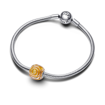 793212C02 - Żółty charms Kwitnąca róża 793212C02